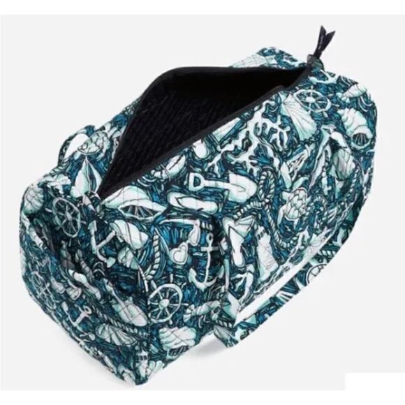 Vera Bradley Shore Enough large traveler duffel bag NWOT - Picture 2 of 14